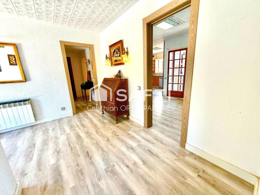 5 soveværelse Villa til salg i Tiana med swimmingpool garage - € 948.000 (Ref: 9595203)