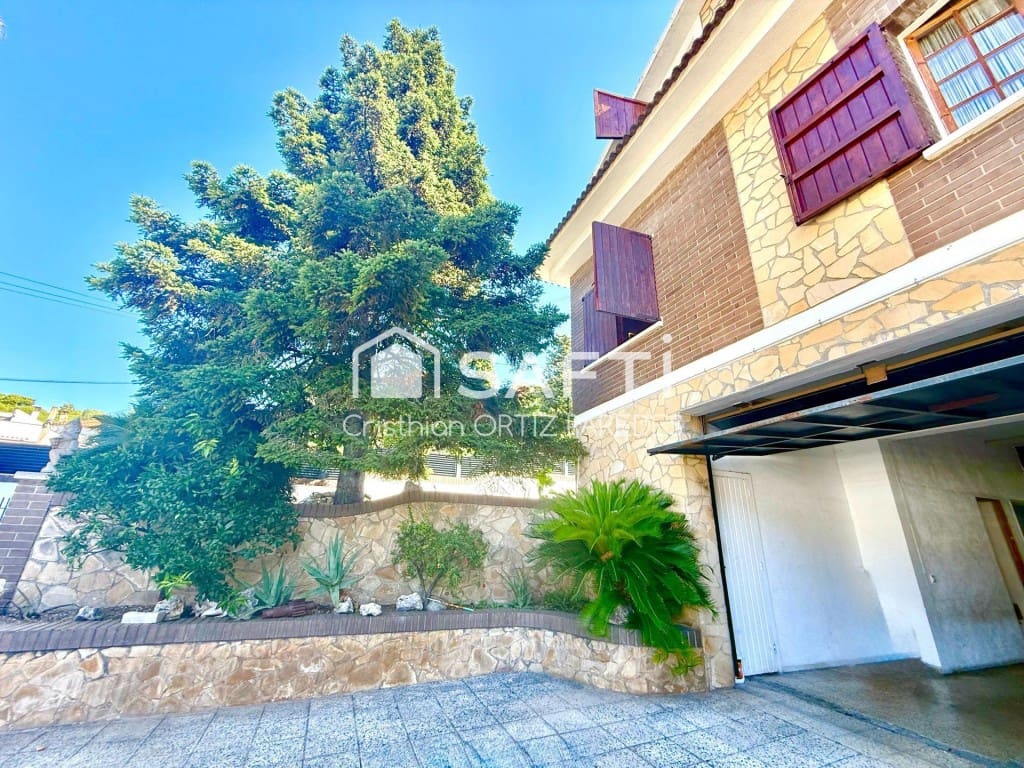 5 soveværelse Villa til salg i Tiana med swimmingpool garage - € 948.000 (Ref: 9595203)