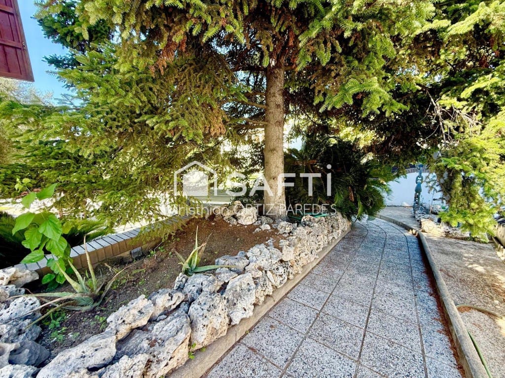 5 soveværelse Villa til salg i Tiana med swimmingpool garage - € 948.000 (Ref: 9595203)