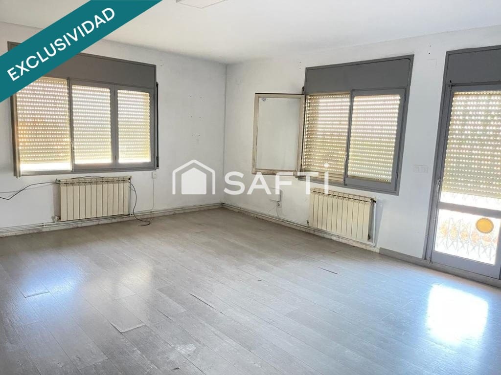 6 bedroom Villa for sale in Masquefa with garage - € 295,000 (Ref: 9595211)