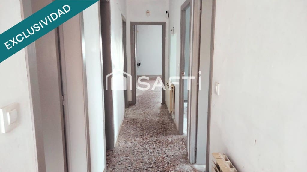 6 bedroom Villa for sale in Masquefa with garage - € 295,000 (Ref: 9595211)