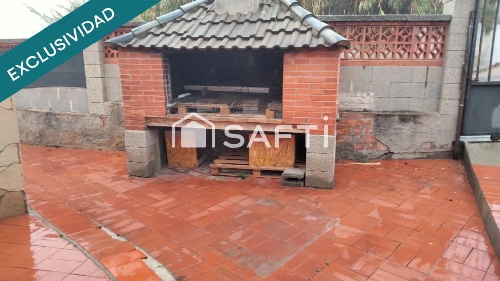 6 bedroom Villa for sale in Masquefa with garage - € 295,000 (Ref: 9595211)