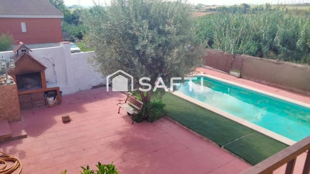 6 bedroom Villa for sale in Piera with pool - € 320,000 (Ref: 9595212)
