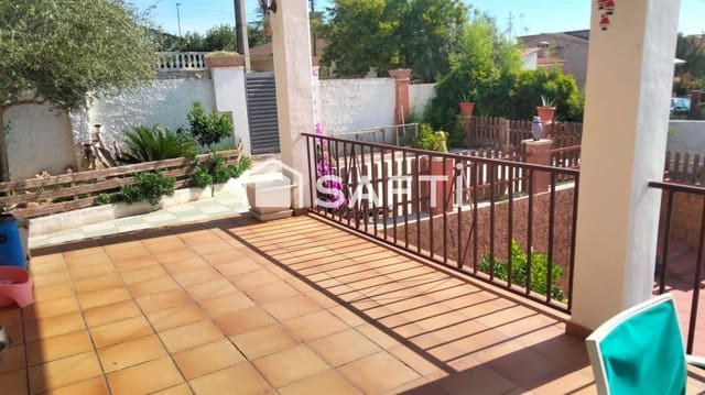 6 bedroom Villa for sale in Piera with pool - € 320,000 (Ref: 9595212)