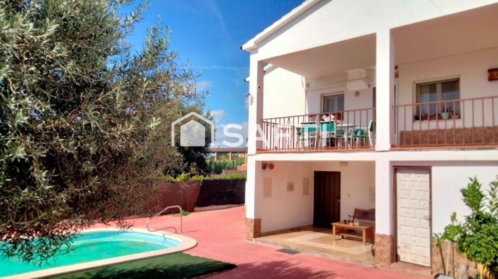 6 bedroom Villa for sale in Piera with pool - € 320,000 (Ref: 9595212)