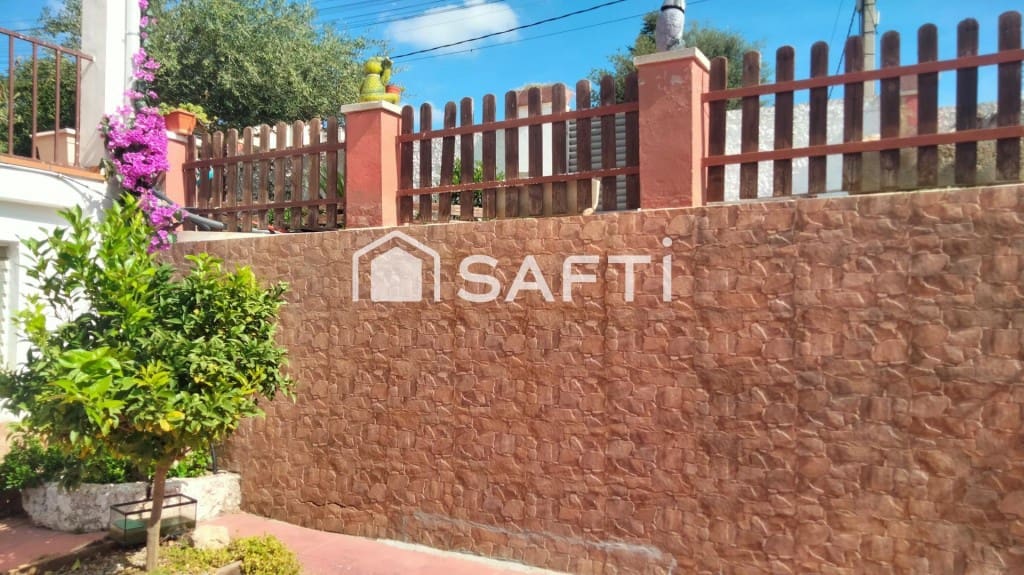 6 bedroom Villa for sale in Piera with pool - € 320,000 (Ref: 9595212)