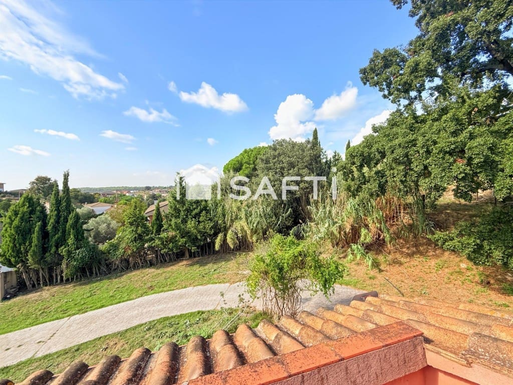 7 sovrum Finca/Hus på landet till salu i Llica de Vall med pool garage - 950 000 € (Ref: 9595213)