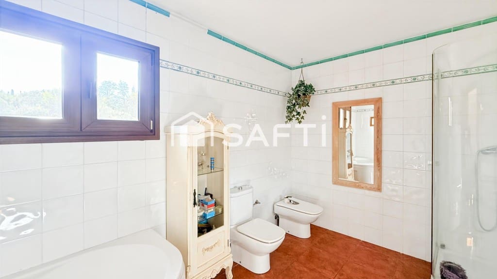 7 sovrum Finca/Hus på landet till salu i Llica de Vall med pool garage - 950 000 € (Ref: 9595213)