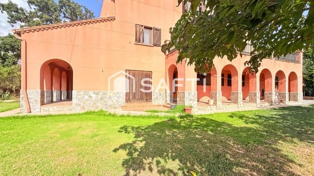 7 bedroom Finca/Country House for sale in Lliçà de Vall with pool garage - € 950,000 (Ref: 9595213)