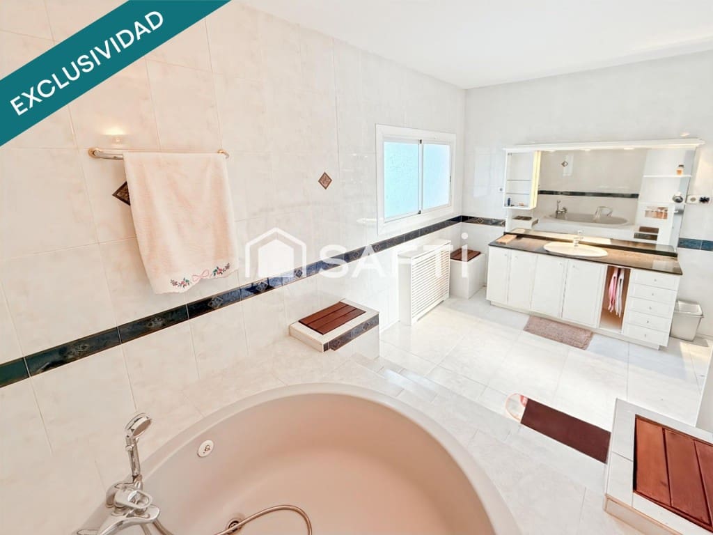 5 bedroom Villa for sale in Piera with pool - € 640,000 (Ref: 9595214)