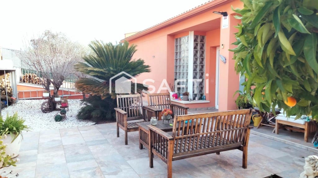 4 bedroom Villa for sale in Piera with pool garage - € 370,000 (Ref: 9595215)