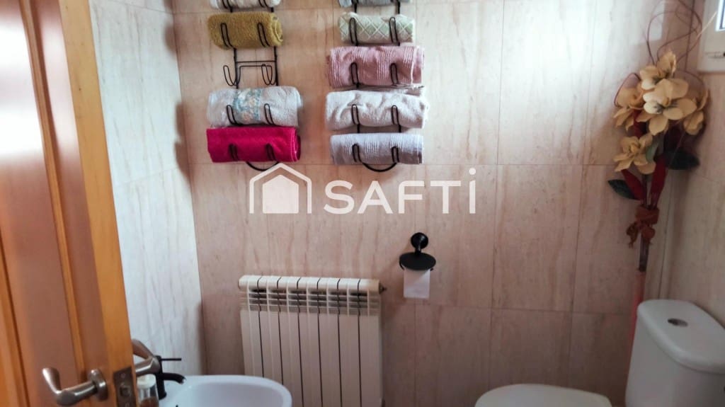 4 bedroom Villa for sale in Piera with pool garage - € 370,000 (Ref: 9595215)