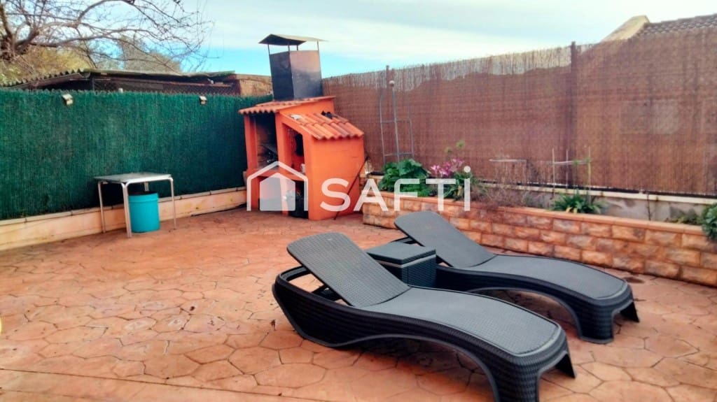 4 bedroom Villa for sale in Piera with pool garage - € 370,000 (Ref: 9595215)