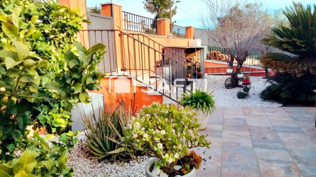 4 bedroom Villa for sale in Piera with pool garage - € 370,000 (Ref: 9595215)