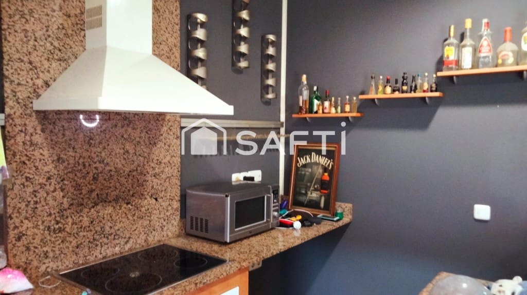 4 bedroom Villa for sale in Piera with pool garage - € 370,000 (Ref: 9595215)