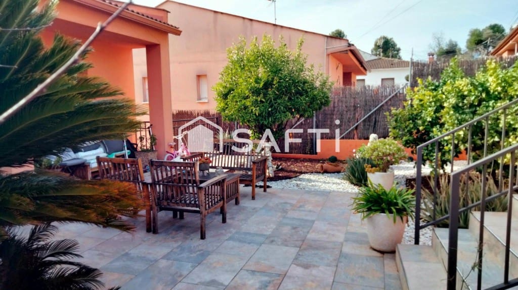 4 bedroom Villa for sale in Piera with pool garage - € 370,000 (Ref: 9595215)