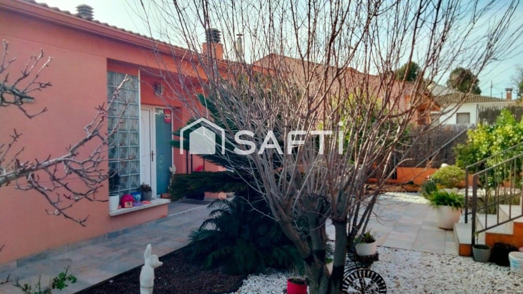 4 bedroom Villa for sale in Piera with pool garage - € 370,000 (Ref: 9595215)