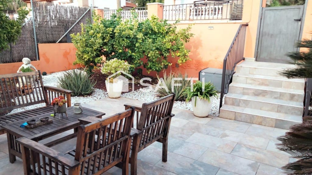 4 bedroom Villa for sale in Piera with pool garage - € 370,000 (Ref: 9595215)