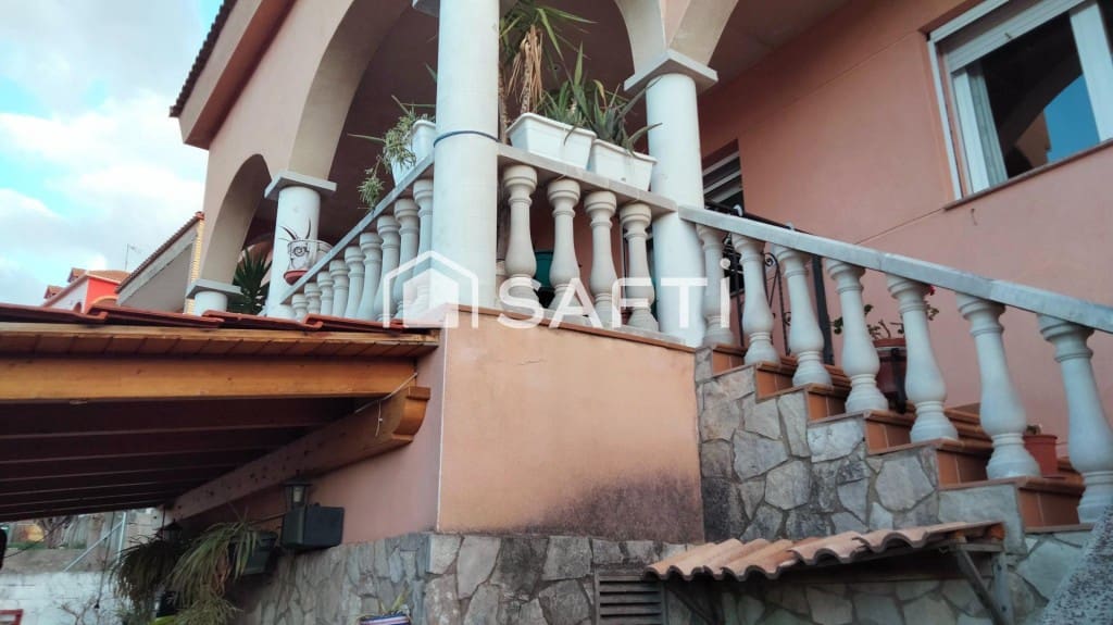 3 bedroom Villa for sale in Piera with pool garage - € 325,000 (Ref: 9595218)