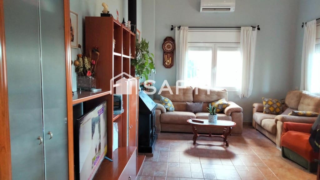 3 bedroom Villa for sale in Piera with pool garage - € 325,000 (Ref: 9595218)