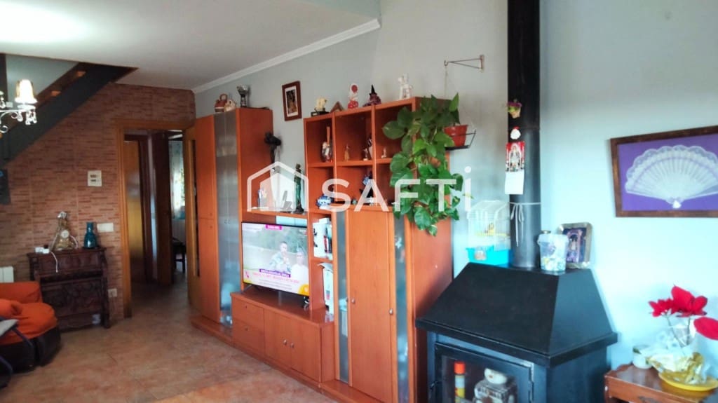 3 bedroom Villa for sale in Piera with pool garage - € 325,000 (Ref: 9595218)