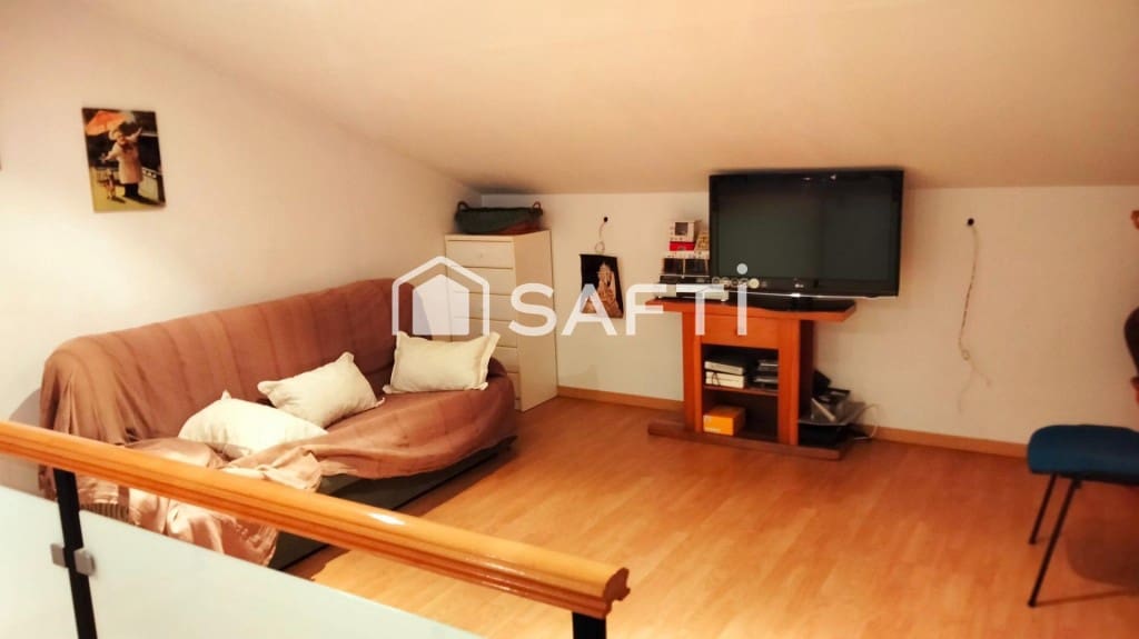 3 bedroom Villa for sale in Piera with pool garage - € 325,000 (Ref: 9595218)