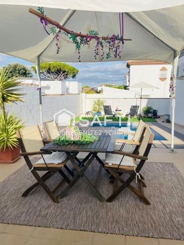 3 makuuhuone Huvila myytävänä paikassa Chiclana de la Frontera mukana uima-altaan - 362 500 € (Ref: 9595219)
