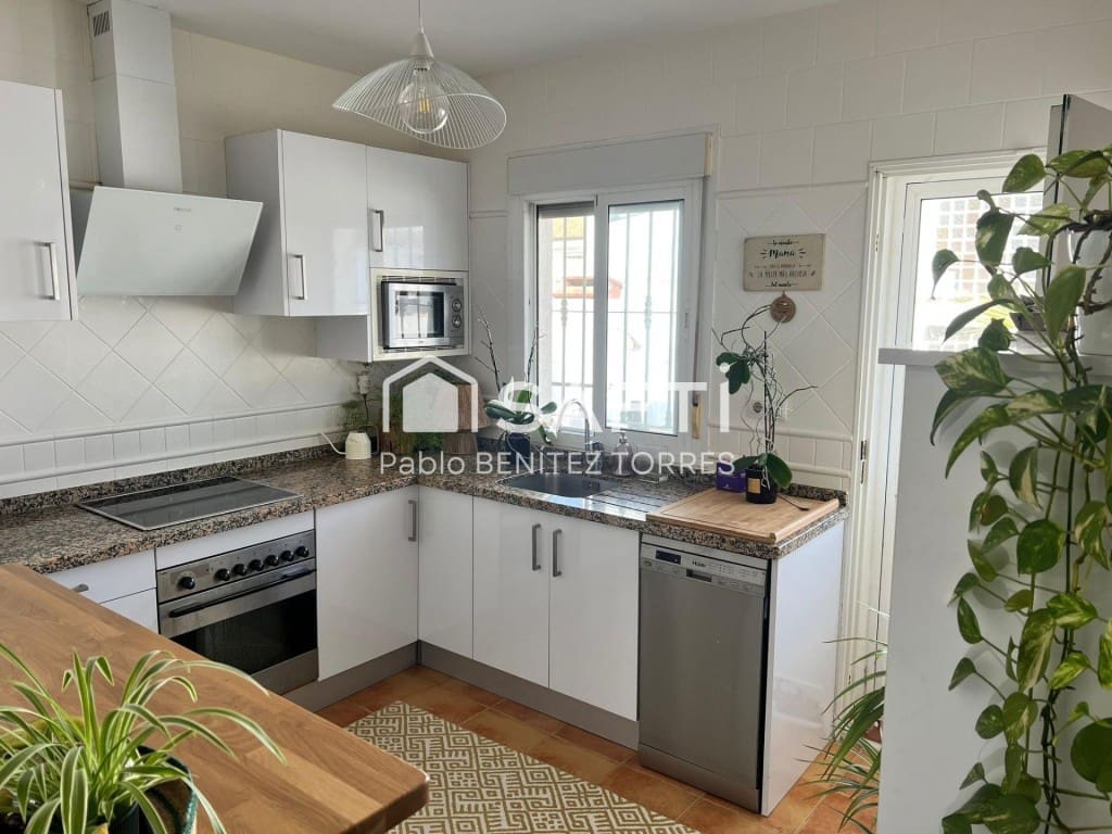 3 makuuhuone Huvila myytävänä paikassa Chiclana de la Frontera mukana uima-altaan - 362 500 € (Ref: 9595219)