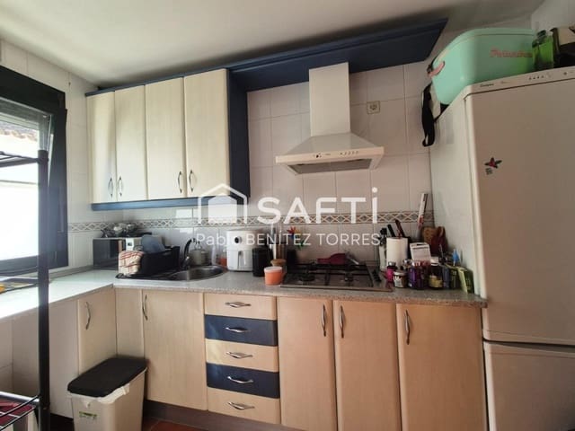 2 bedroom Apartment for sale in La Barrosa, Chiclana de la Frontera with pool garage - € 290,000 (Ref: 9595221)