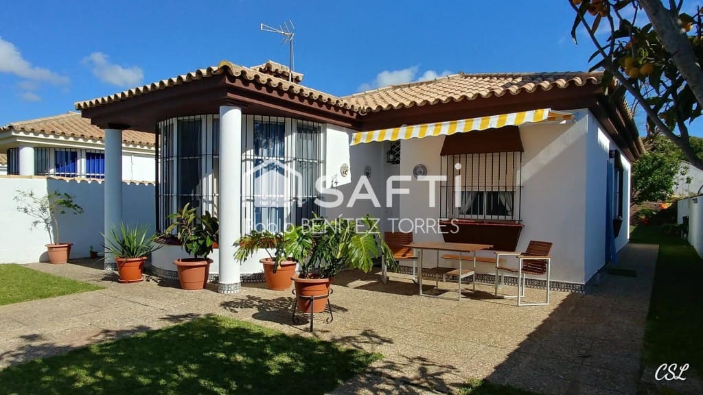 3 soveværelse Villa til salg i Chiclana de la Frontera med swimmingpool garage - € 650.000 (Ref: 9595226)