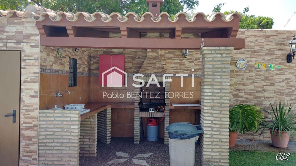 3 soveværelse Villa til salg i Chiclana de la Frontera med swimmingpool garage - € 650.000 (Ref: 9595226)