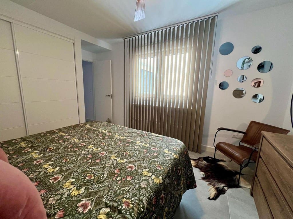 2 makuuhuone Kattohuoneisto myytävänä paikassa Chiclana de la Frontera - 220 000 € (Ref: 9595227)