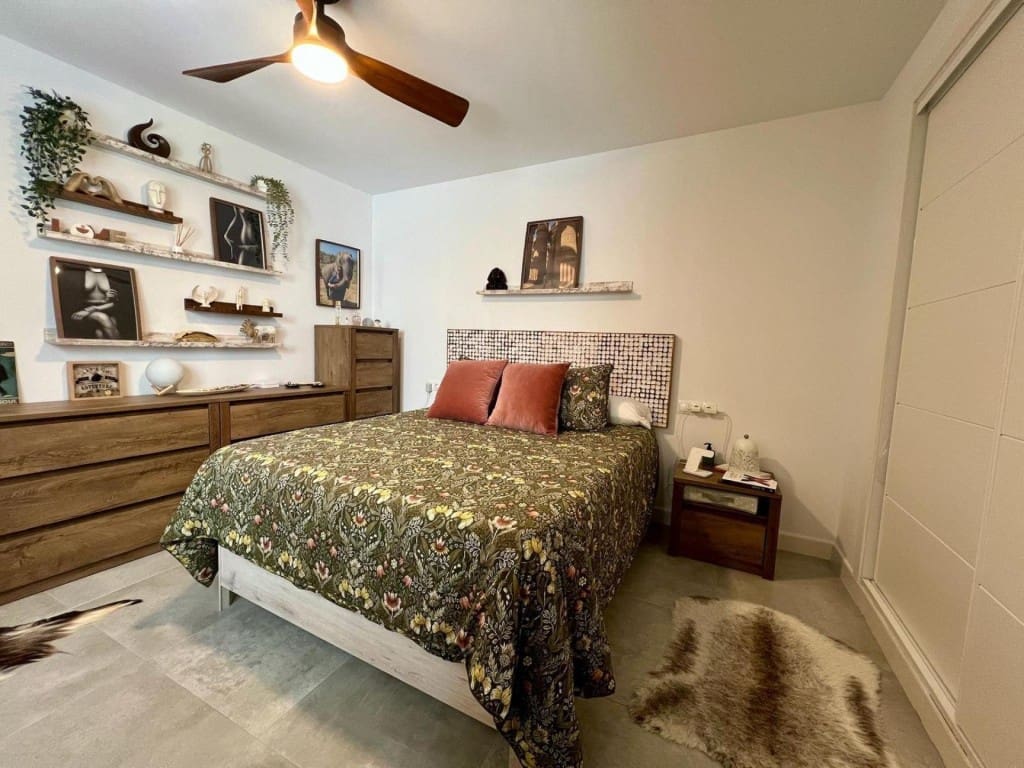 2 makuuhuone Kattohuoneisto myytävänä paikassa Chiclana de la Frontera - 220 000 € (Ref: 9595227)