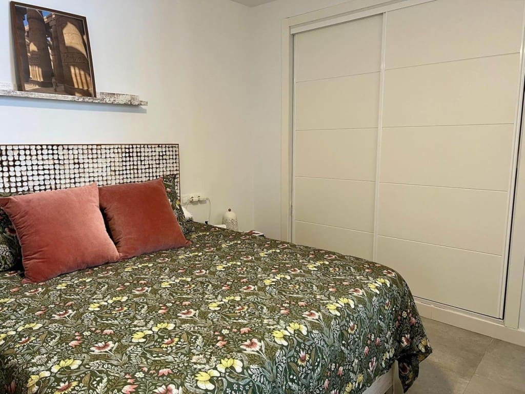 2 makuuhuone Kattohuoneisto myytävänä paikassa Chiclana de la Frontera - 220 000 € (Ref: 9595227)