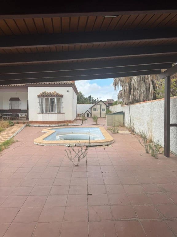 3 makuuhuone Maalaistalo myytävänä paikassa Chiclana de la Frontera mukana uima-altaan 
autotalli - 270 000 € (Ref: 9595229)