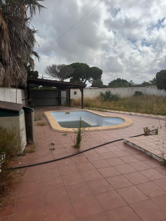 3 makuuhuone Maalaistalo myytävänä paikassa Chiclana de la Frontera mukana uima-altaan 
autotalli - 270 000 € (Ref: 9595229)