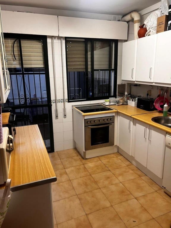 3 makuuhuone Rivitalo myytävänä paikassa Chiclana de la Frontera - 275 000 € (Ref: 9595233)