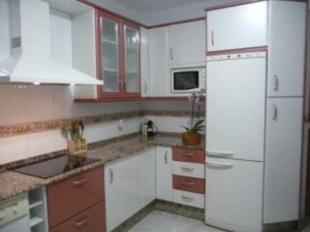 4 chambre Villa/Maison à vendre à Chiclana de la Frontera - 710 000 € (Ref: 9595235)