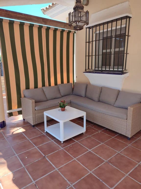 4 chambre Villa/Maison à vendre à Chiclana de la Frontera - 710 000 € (Ref: 9595235)