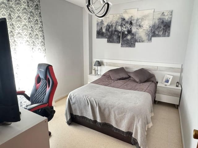 3 soveværelse Lejlighed til salg i San Fernando - € 195.000 (Ref: 9595236)