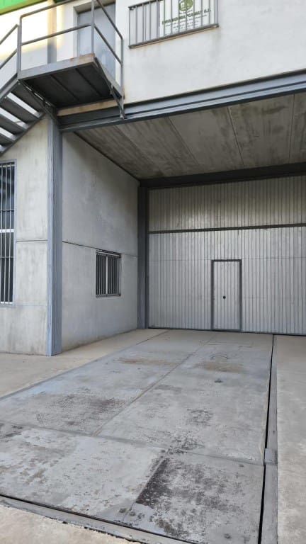 Komercyjne na sprzedaż w Martos - 400 000 € (Ref: 9595237)