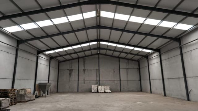 Komercyjne na sprzedaż w Martos - 400 000 € (Ref: 9595237)