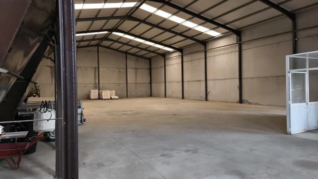 Komercyjne na sprzedaż w Martos - 400 000 € (Ref: 9595237)