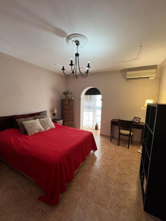 3 makuuhuone Rivitalo myytävänä paikassa Chiclana de la Frontera - 290 000 € (Ref: 9595238)