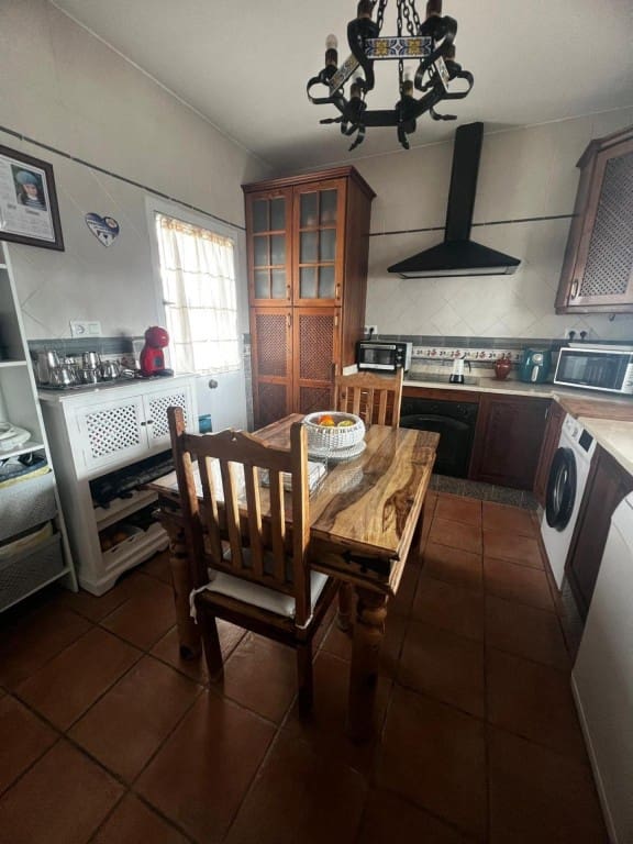 3 chambre Villa/Maison à vendre à Chiclana de la Frontera avec garage - 450 000 € (Ref: 9595240)