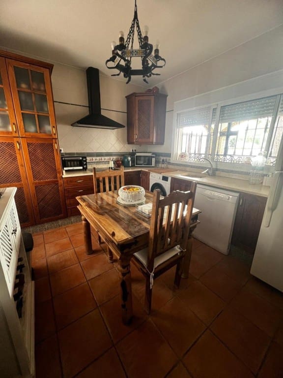 3 chambre Villa/Maison à vendre à Chiclana de la Frontera avec garage - 450 000 € (Ref: 9595240)