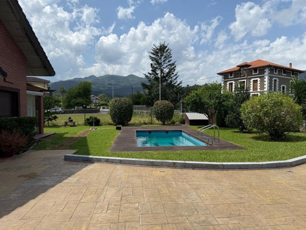 4 slaapkamer Villa te koop in Guriezo - € 440.000 (Ref: 9595241)