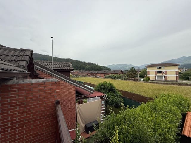 4 slaapkamer Villa te koop in Guriezo - € 440.000 (Ref: 9595241)