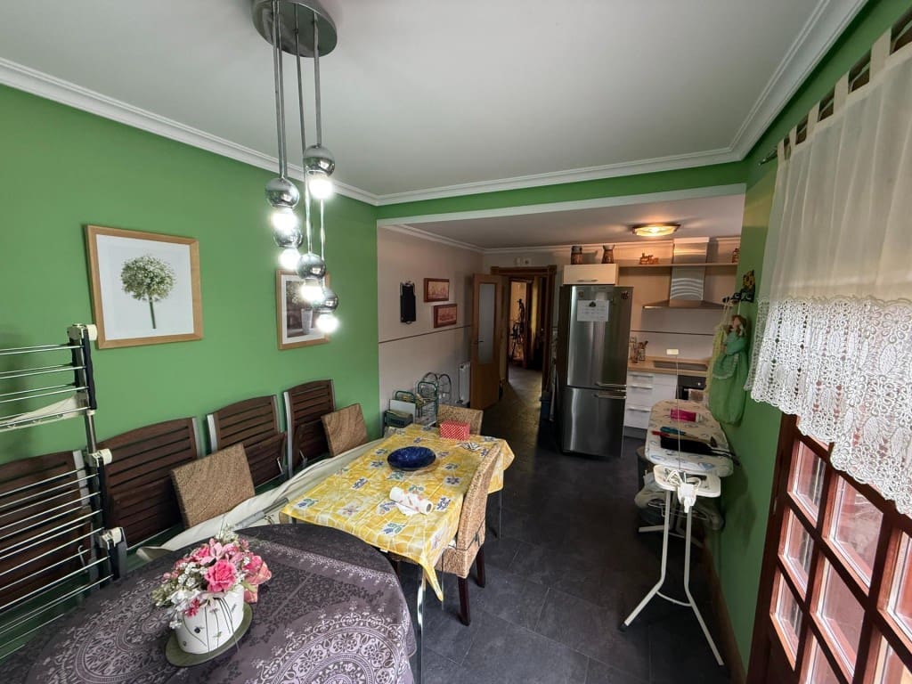 4 slaapkamer Villa te koop in Guriezo - € 440.000 (Ref: 9595241)