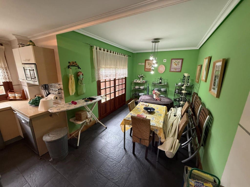 4 slaapkamer Villa te koop in Guriezo - € 440.000 (Ref: 9595241)